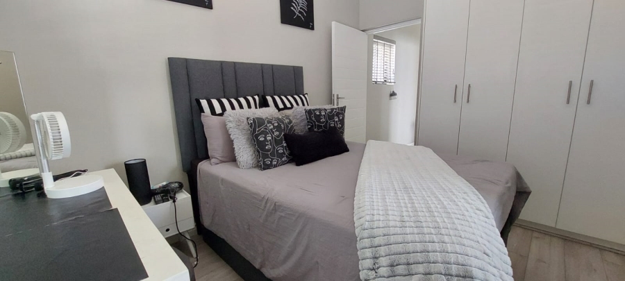 2 Bedroom Property for Sale in Brackenfell South Western Cape